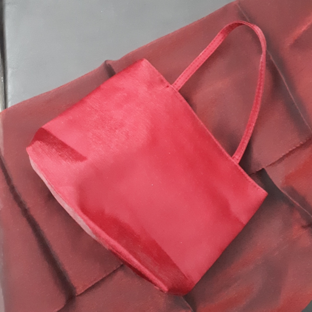 Small Purse with Scarf